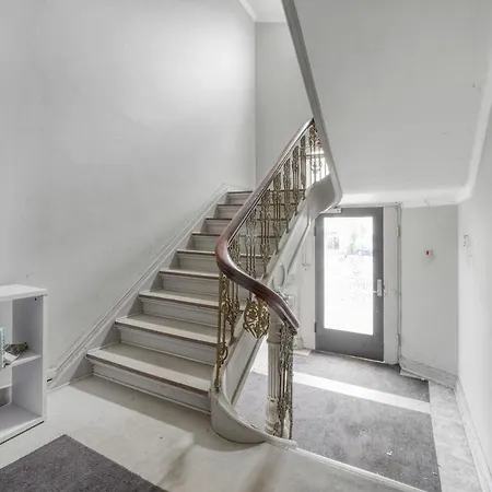 Stylish & Spacious In Cph 아파트 코펜하겐
