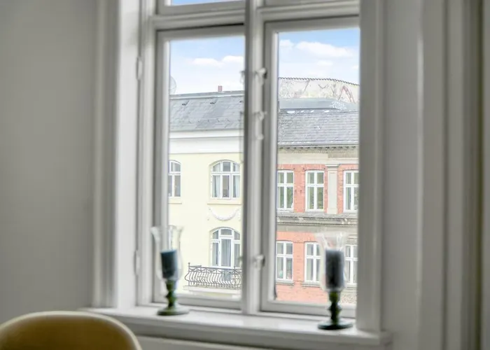 Stylish & Spacious In Cph 아파트 *