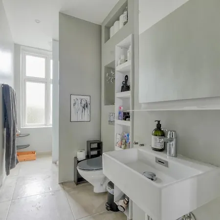 Stylish & Spacious In Cph * كوبنهاجن