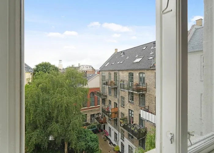 Stylish & Spacious In Cph