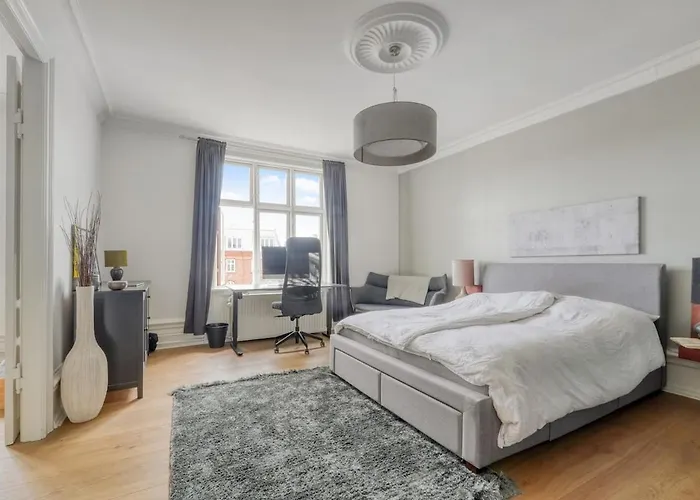 Stylish&spacious In Cph *