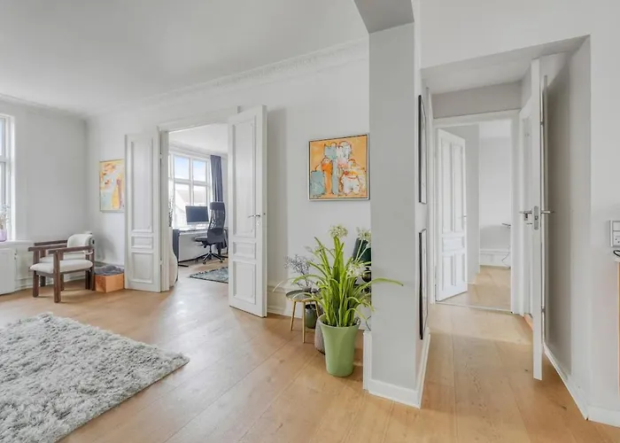 Stylish&spacious In Cph *